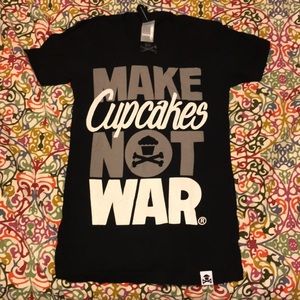 Johnny Cupcakes Make Cupcakes Not War Women’s Med
